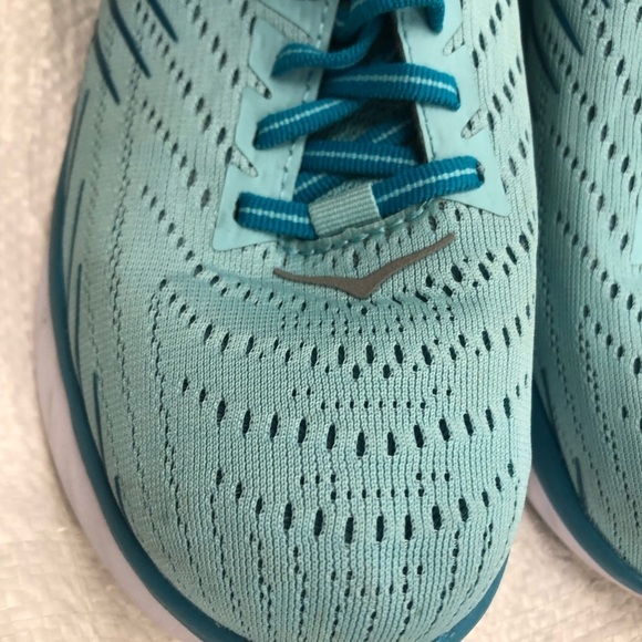 Hoka one one running shoes Size 6.5 MISSING INSOLES - Picture 5 of 9